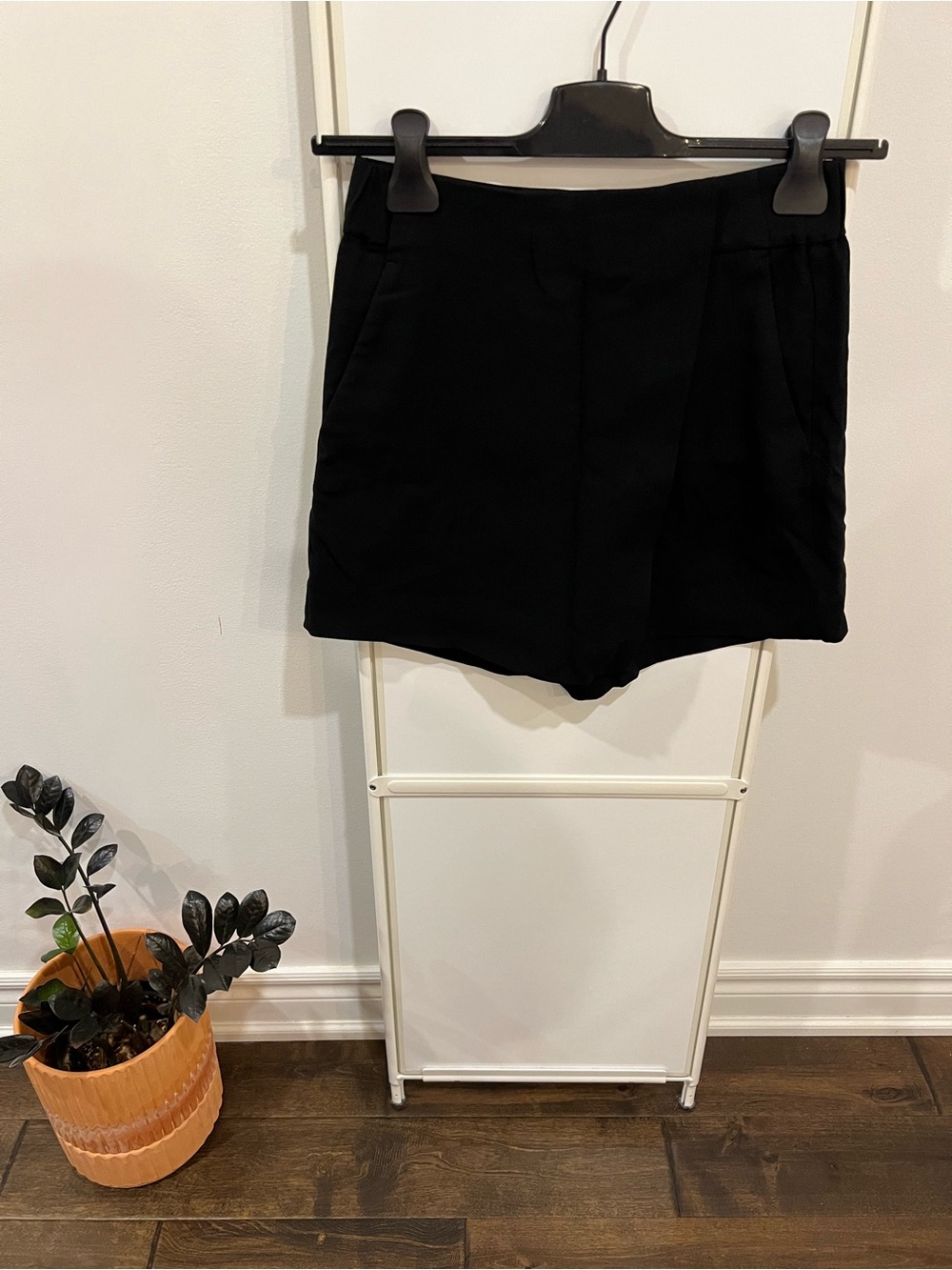 Babaton Black Kelly Wrap Skort Size 4